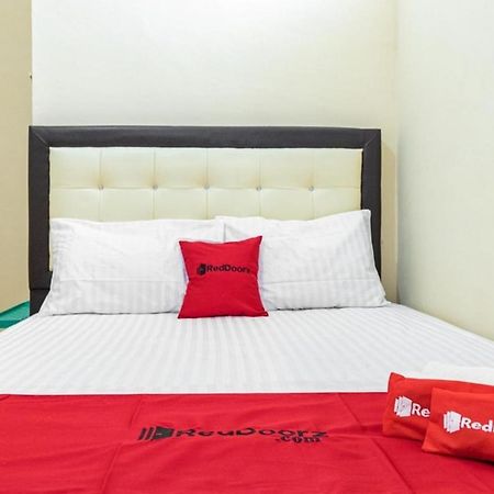 Reddoorz Syariah @ Jalan Setiabudi Medan 3 Zewnętrze zdjęcie