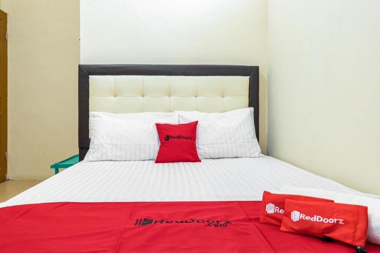 Reddoorz Syariah @ Jalan Setiabudi Medan 3 Zewnętrze zdjęcie